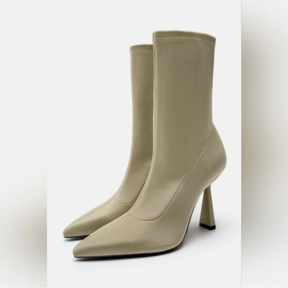 Zara Heeled Stretch Ankle Boots